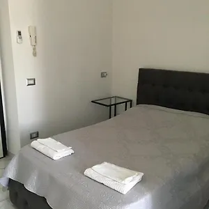  Appartement Studio Triboniano Italie
