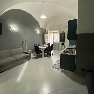https://villa-the-guests-of-gg-house.taorminaitalyhotels.com