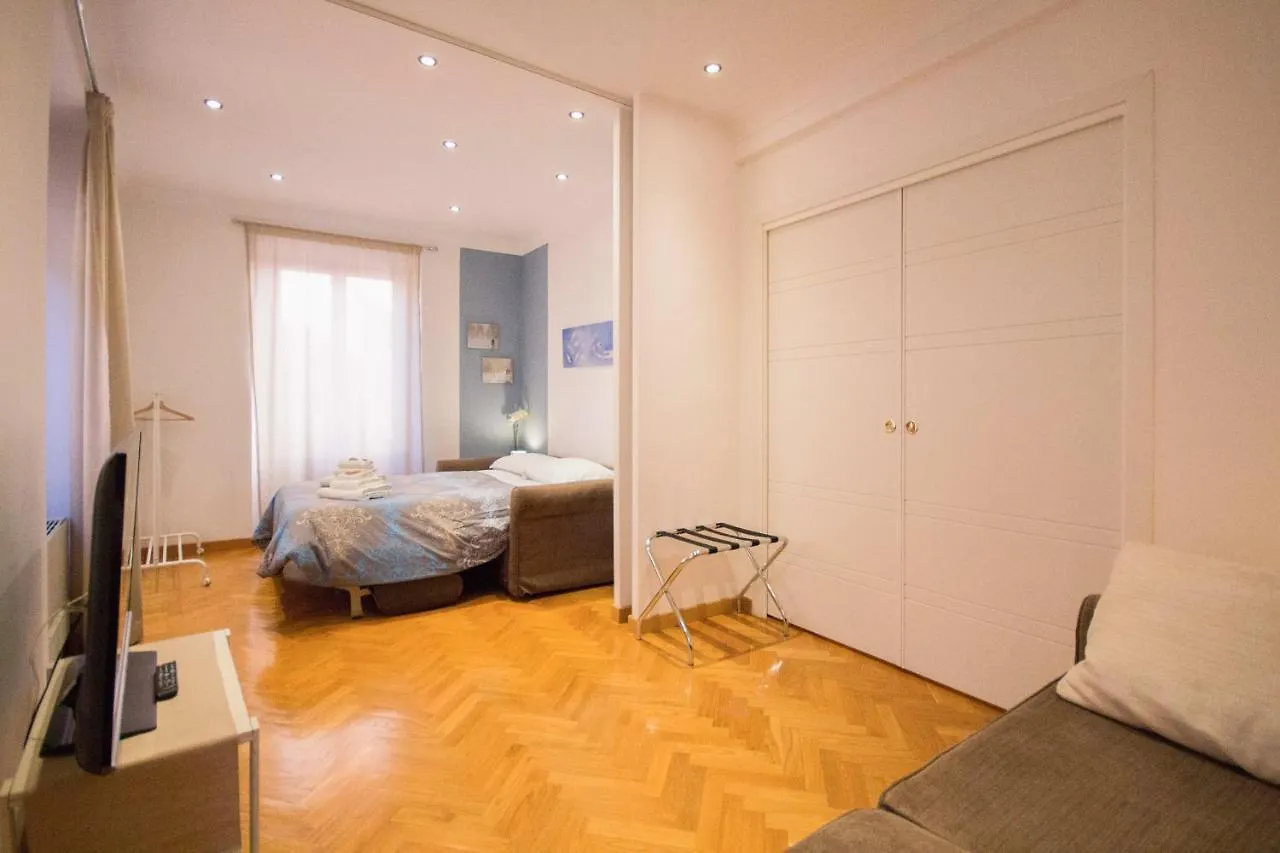 Polacchi 42 Apartment Rome